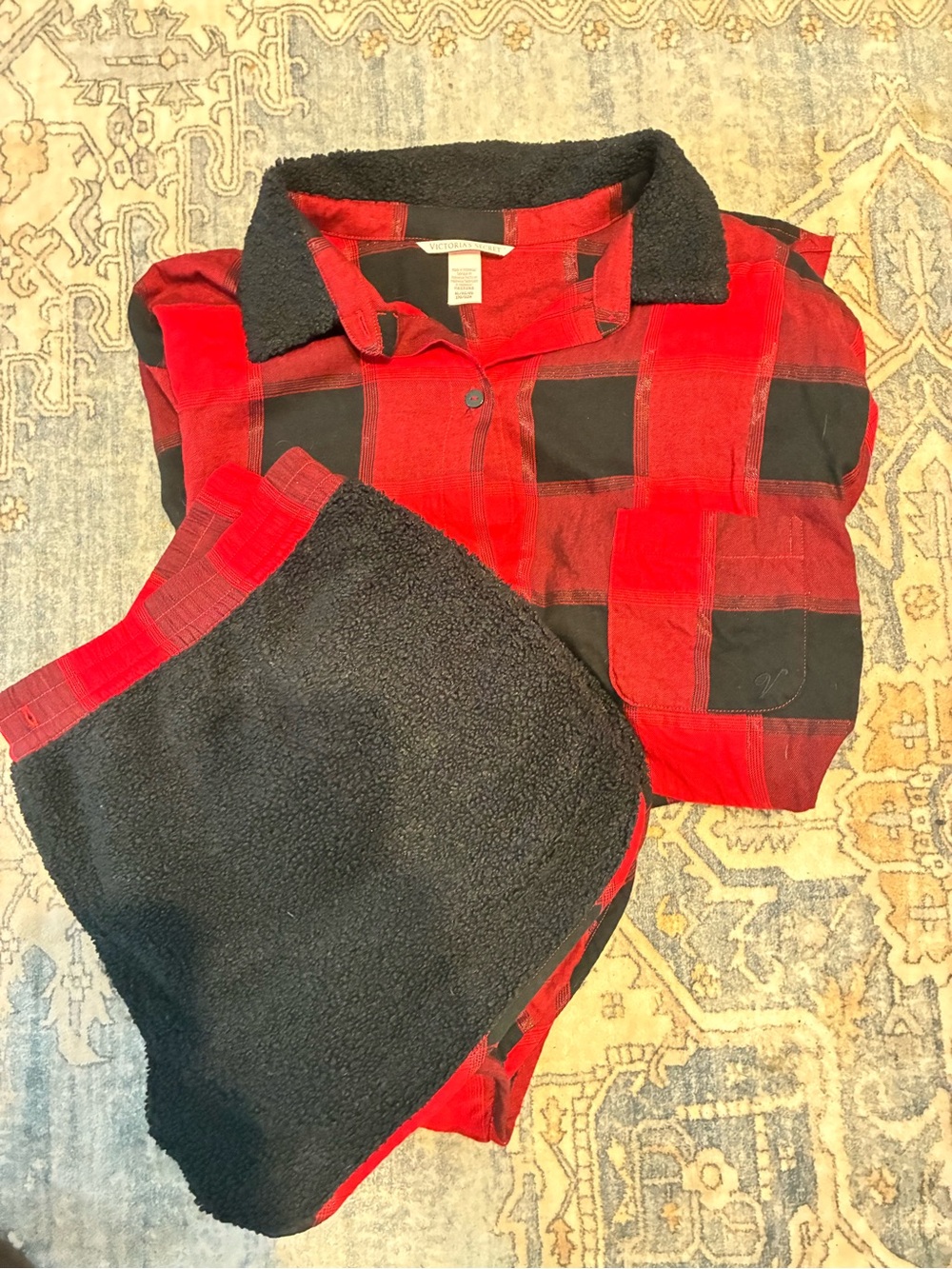 Victoria’s Secret Pajama Set (XL)